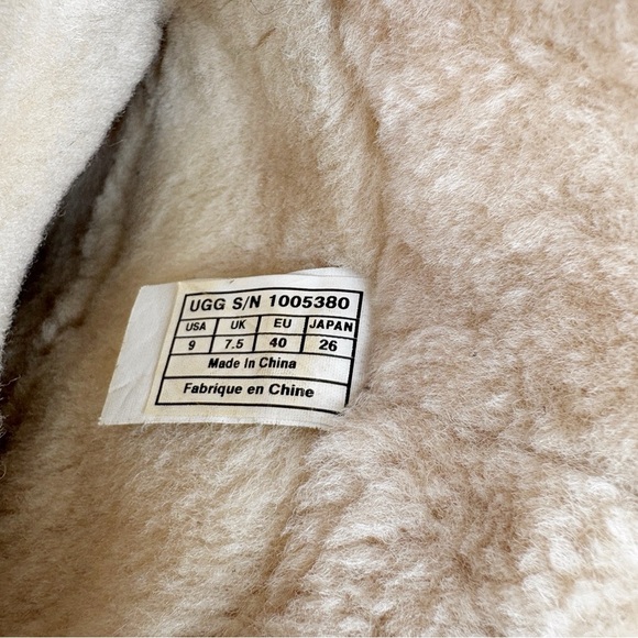 UGG | Becket Leather & Shearling Mid Calf Buckled Boots in Chestnut | Sz 9 - Picture 12 of 14